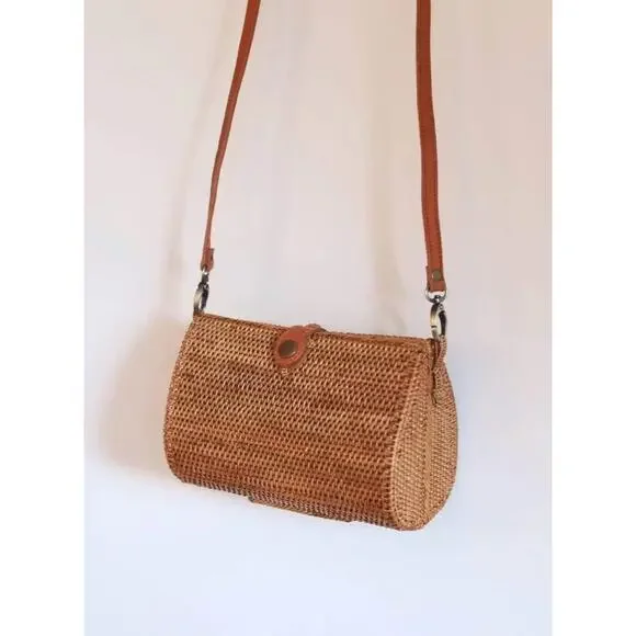 Vintage Bali Rattan and Leather Envelope Crossbody Bag - Picture 2 of 10